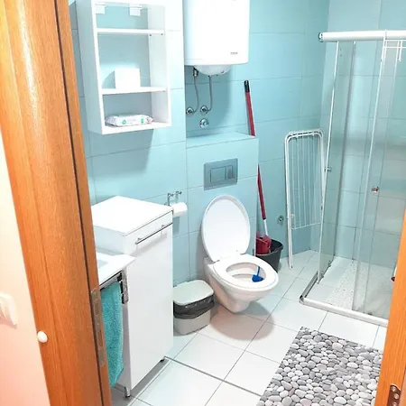 Avantura 1 Apartman *