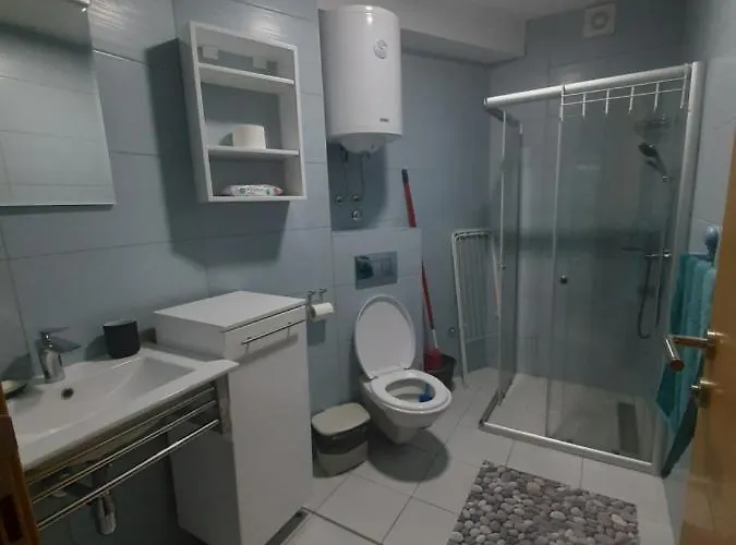 Avantura 1 Апартаменты *